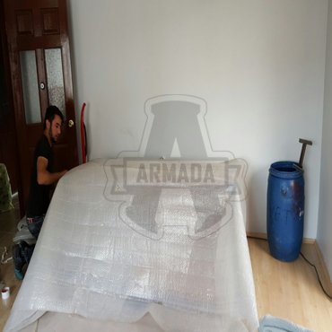 paketlenmiş sandık ve malzemeleri